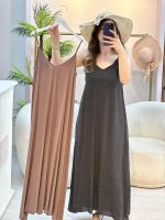 V YAKA DÖKÜMLÜ SİYAH ELBİSE