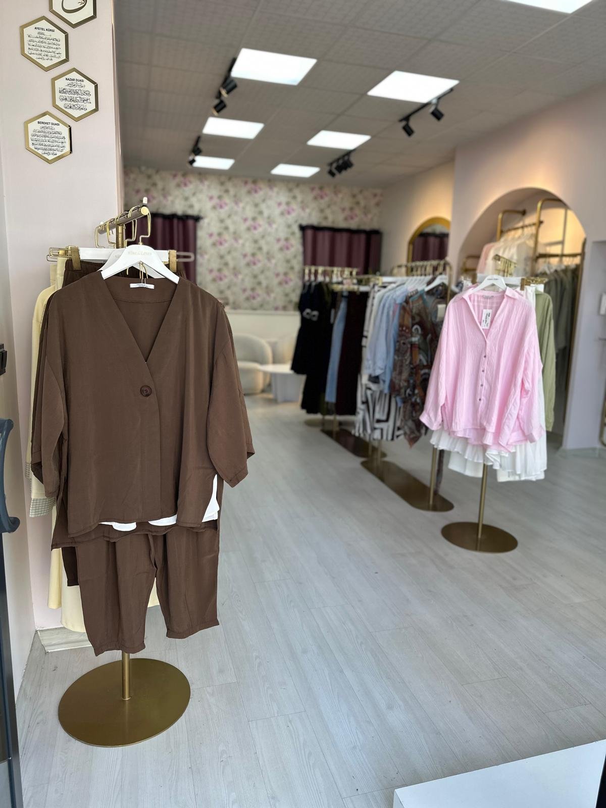 Kübra Özbey Butik 10