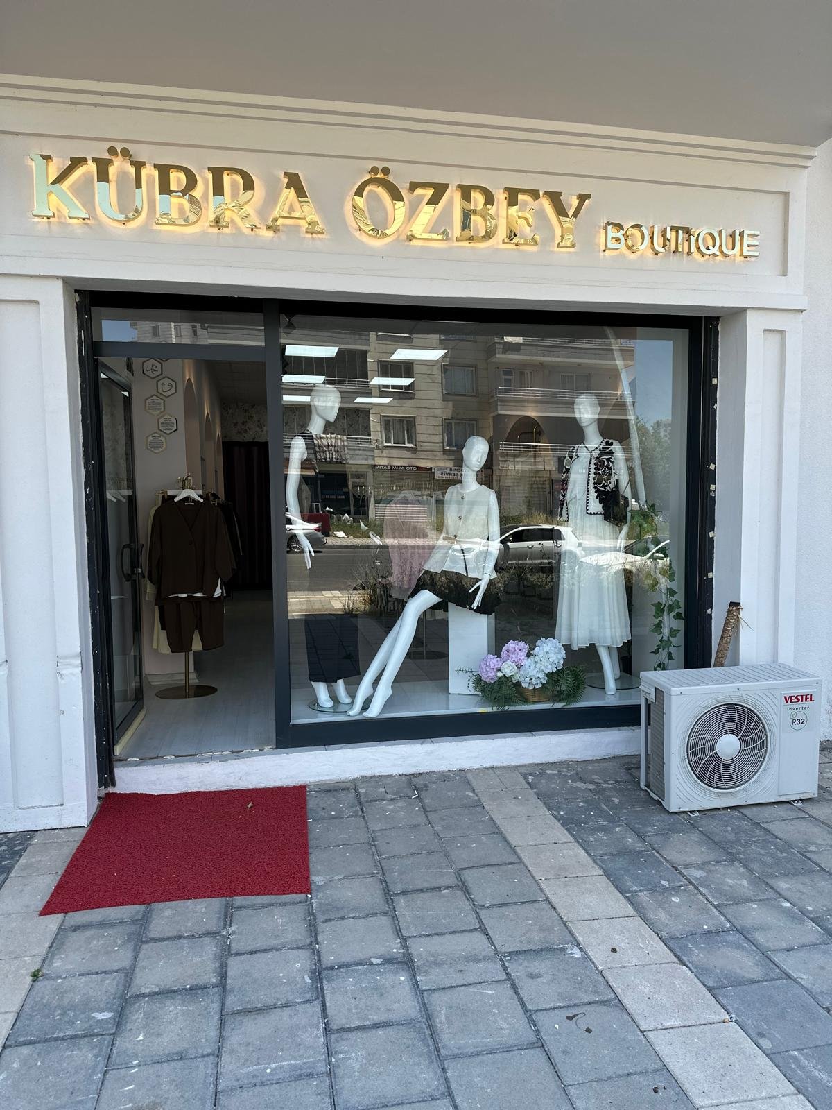 Kübra Özbey Butik 1