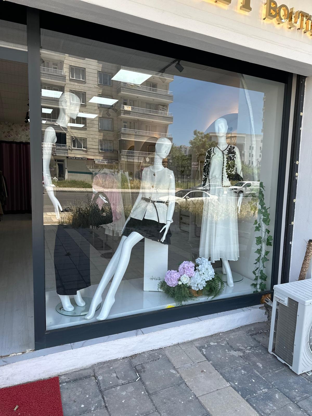 Kübra Özbey Butik 2